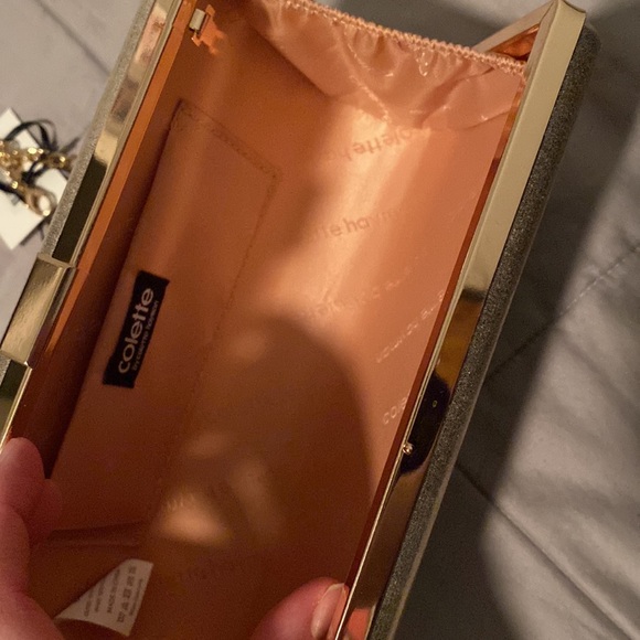 Gold clutch purse - Picture 3 of 4